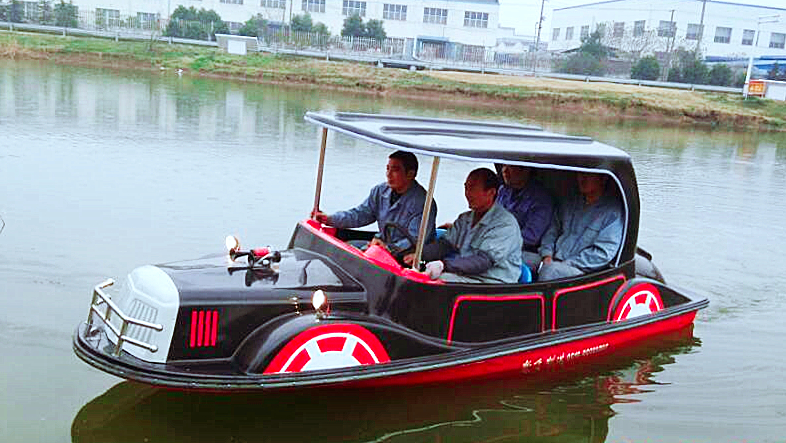 電動(dòng)老爺船(自排水型)